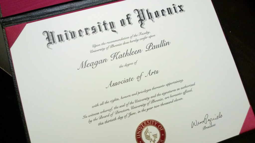 How I Earned My Degree Online With University Of Phoenix LetsGetToWork